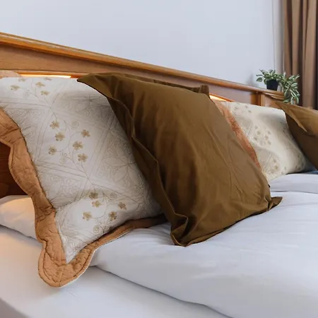 The Hill House Free Parking 別荘 *