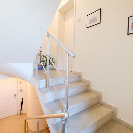 Hébergement de vacances The Hill House Free Parking *