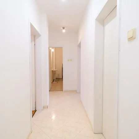 The Hill House Free Parking Hébergement de vacances *