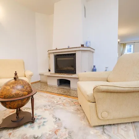 Hébergement de vacances The Hill House Free Parking *