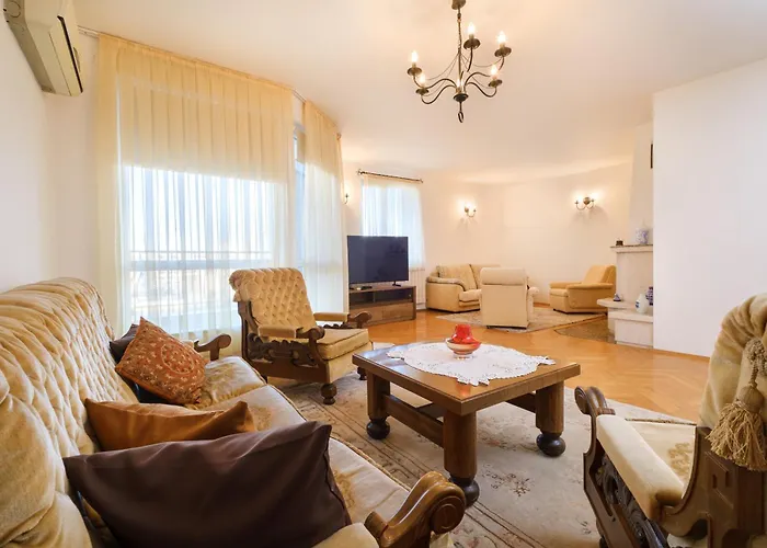 Feriehus The Hill House Free Parking *