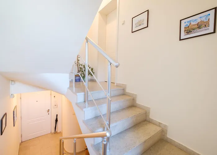 度假居 The Hill House Free Parking *