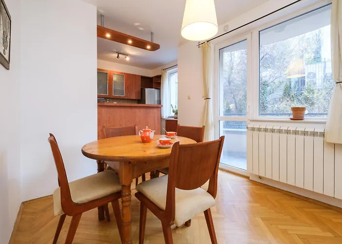 The Hill House Free Parking Feriehus