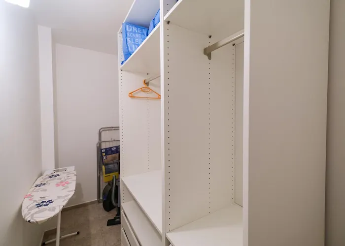 The Hill House Free Parking 普罗夫迪夫